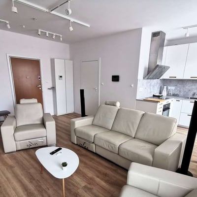 Alquiler de un moderno apartamento de 2 habitaciones en el complejo Bulwary Drobnera, 48 m², Breslavia, Polonia